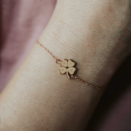 Elegantný dámsky náramok Štvorlístok s textom zlata