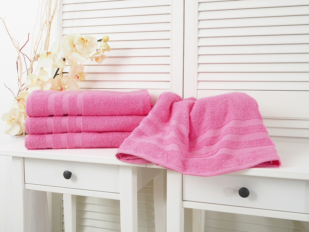 B.E.S. - Petrovice, s.r.o. Bavlněný froté ručník Standard - Pink Rozměr: 50 x 100