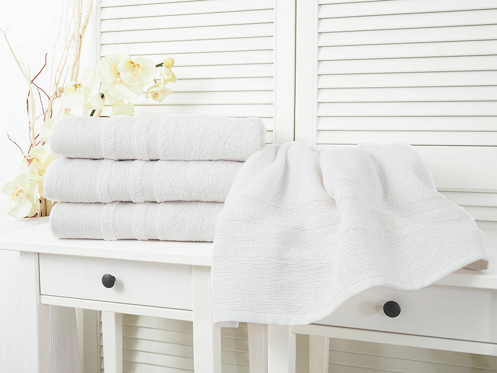 Levně Bavlněný froté ručník 50x100 Luxury - White