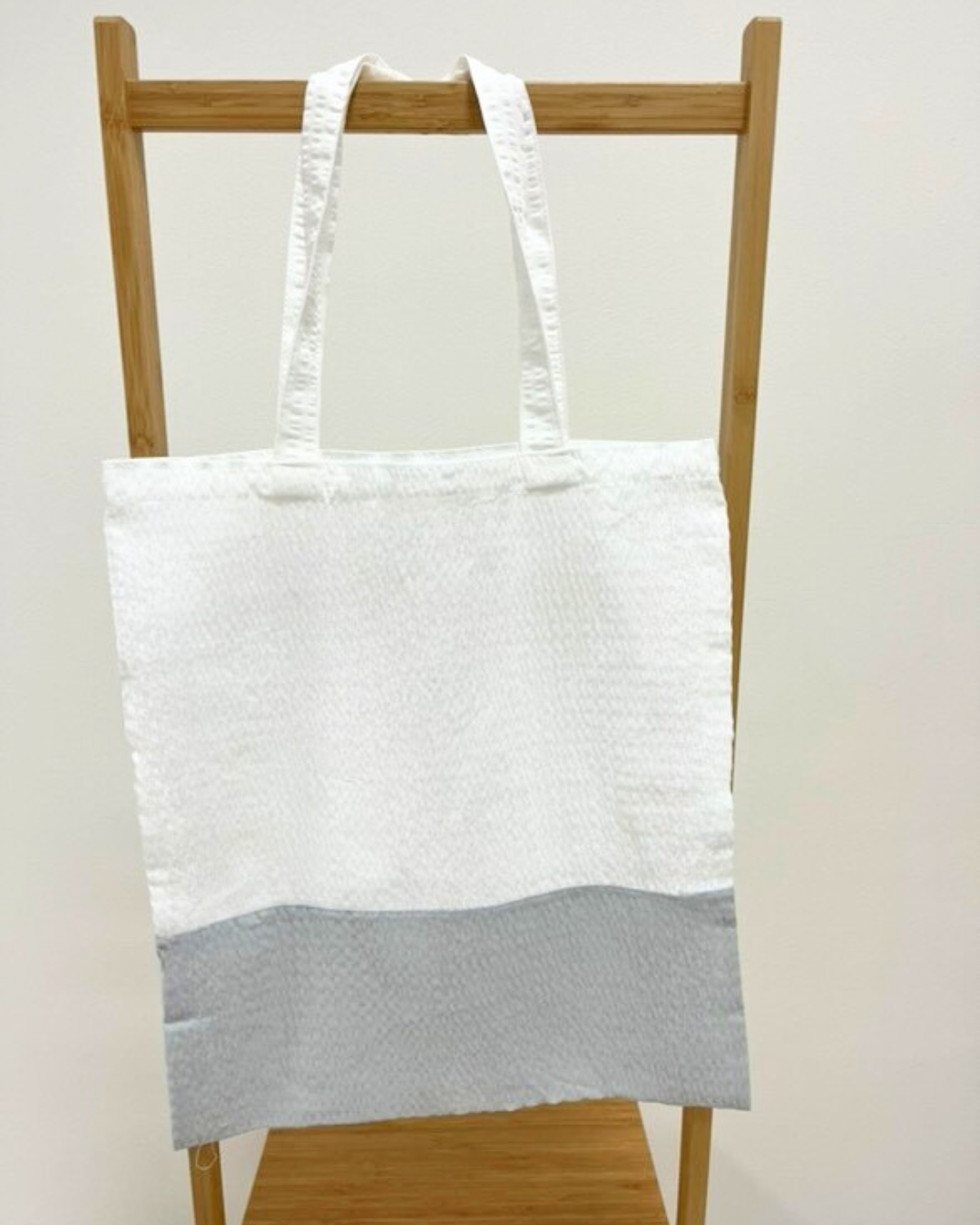 B.E.S. - Petrovice, s.r.o. Látková taška - 40x45cm - vzor Bílá - šedá