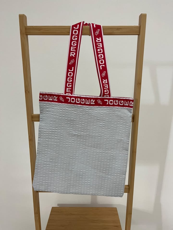 B.E.S. - Petrovice, s.r.o. Látková taška - 31x33cm - vzor Šedá s červeným lemem