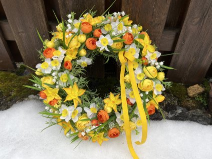 Jarní věnec s naciskami a konvalinkami 38 cm