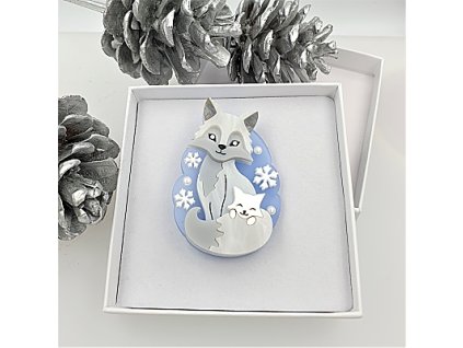Arctic fox brooch
