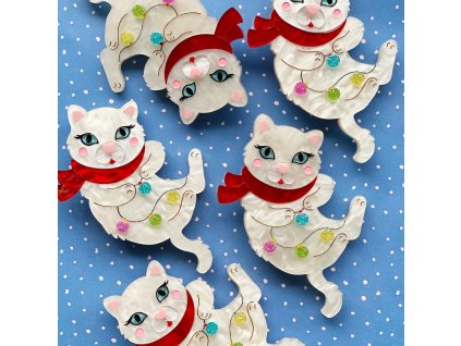 She Loves Blooms Baubles Kitty Brooch
