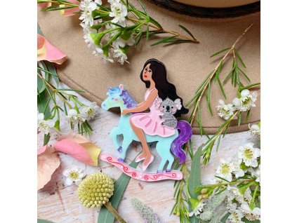 She Loves Blooms My Cantering Bliss (Brown Beauty) Brooch