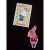 The Storybook Rabbit Brož Plachý králíček MINI v červeném tričku