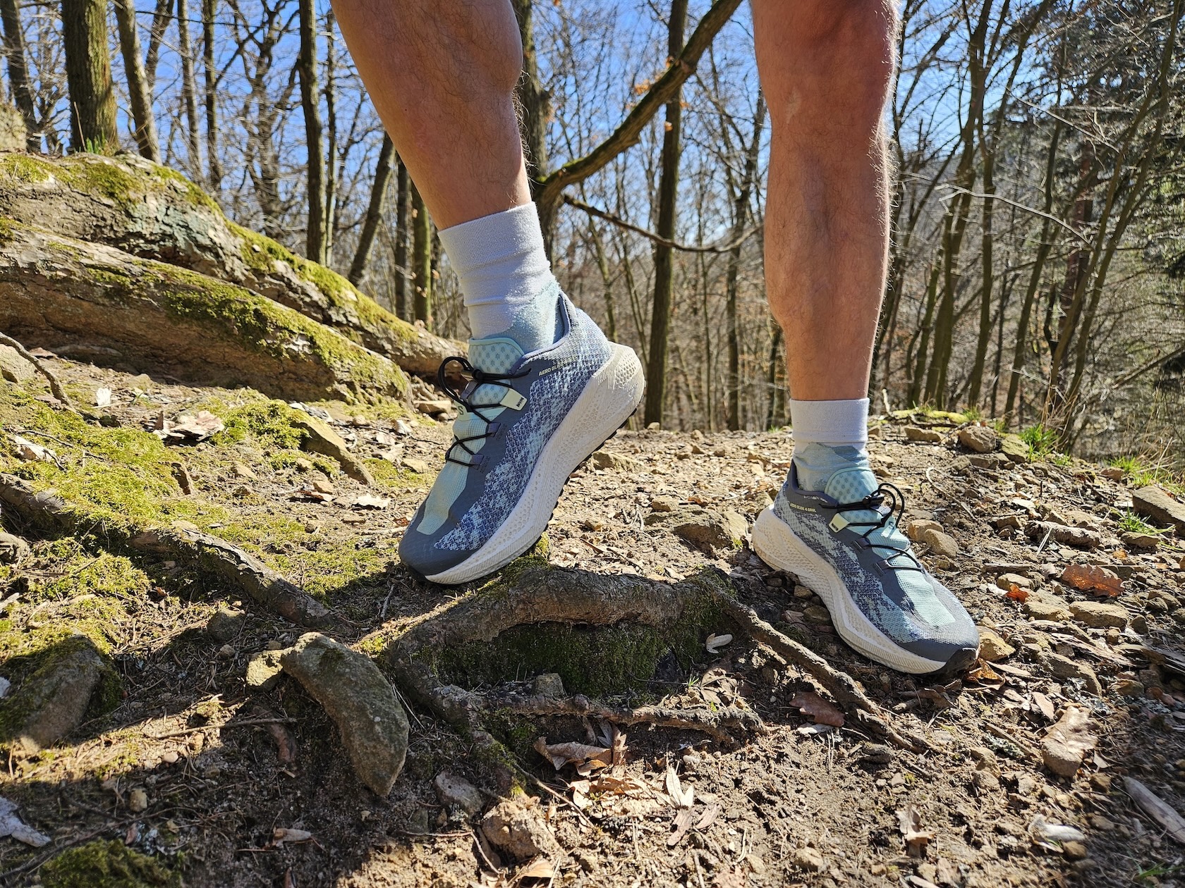Recenze: Salomon Aero Glide 4 GRVL: když asfalt končí, zábava začíná