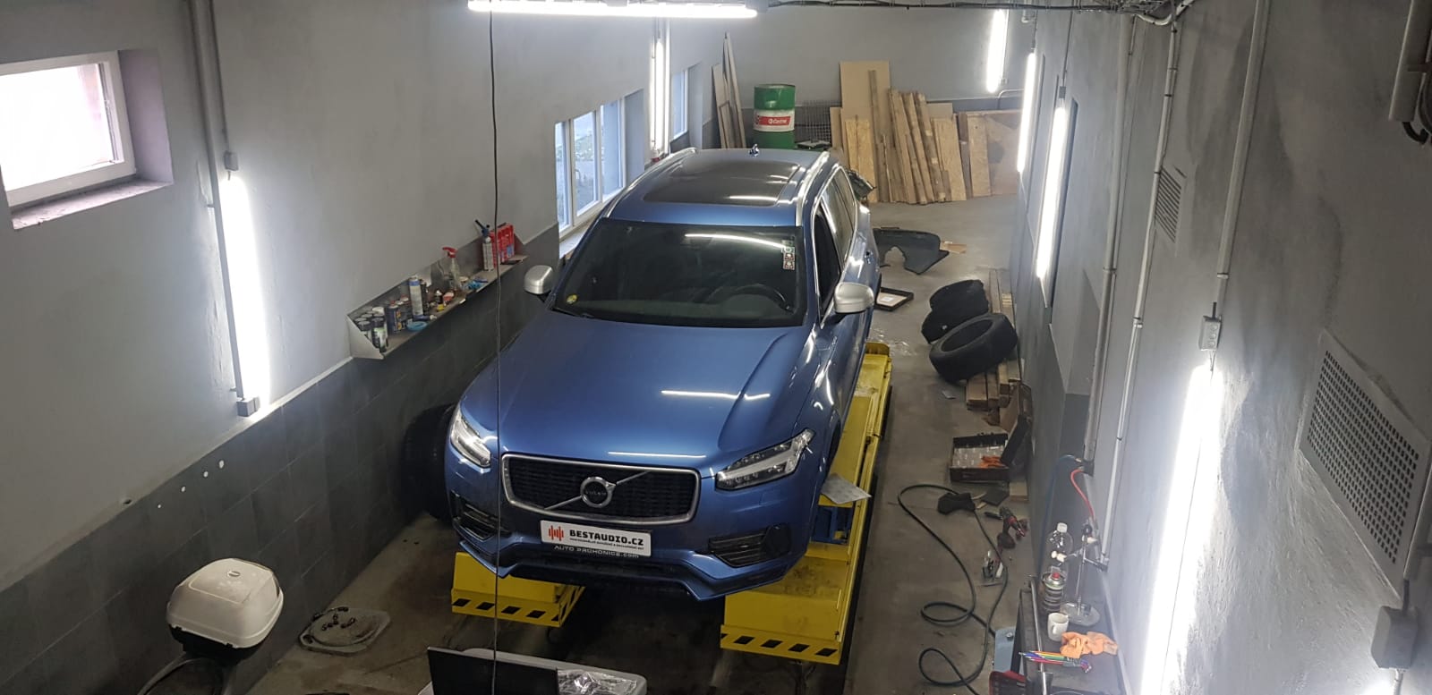 Volvo XC90 - odhlučnění