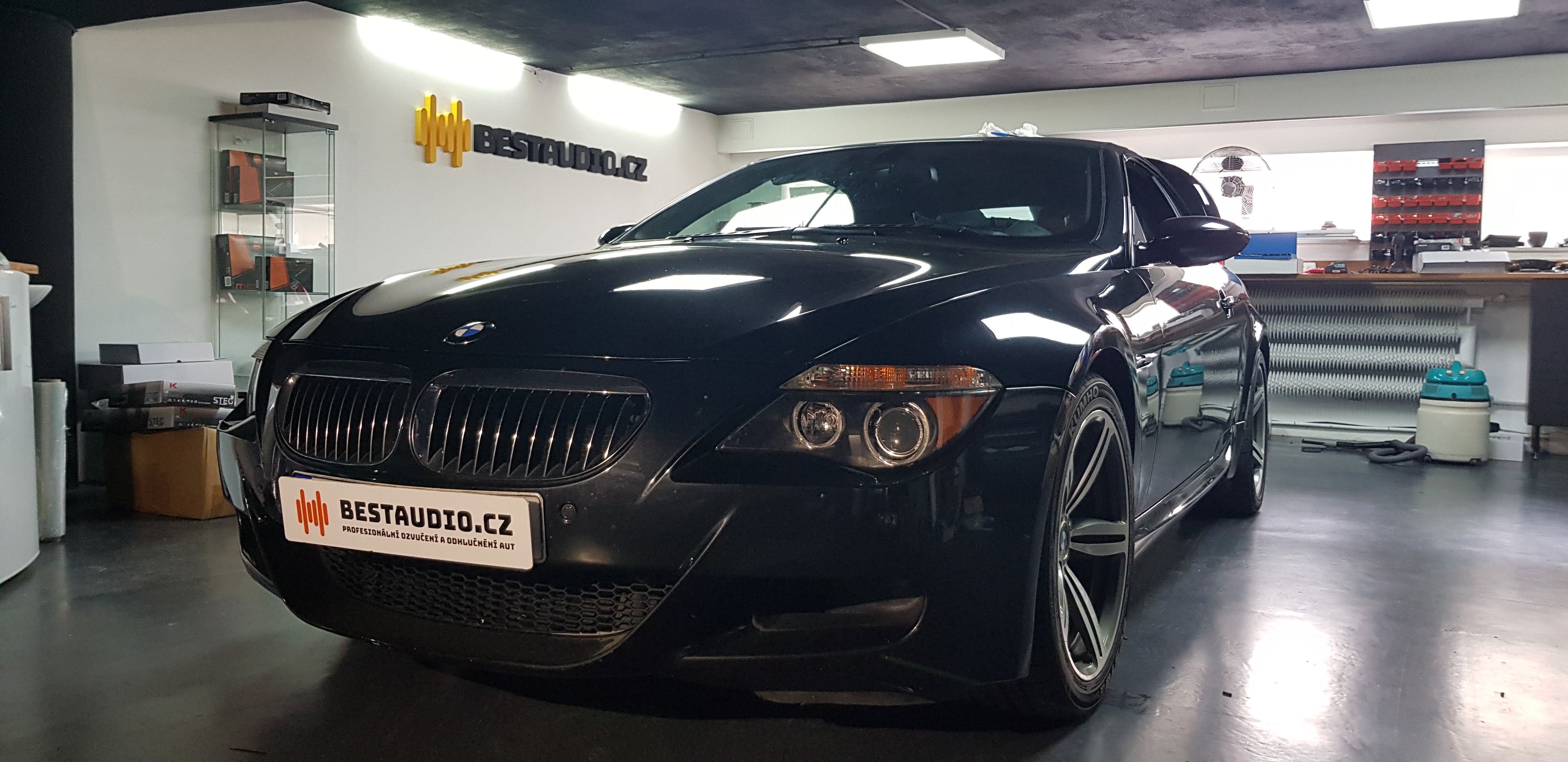 BMW M6 – kompletní ozvučení a náhrada systému LOGIC 7