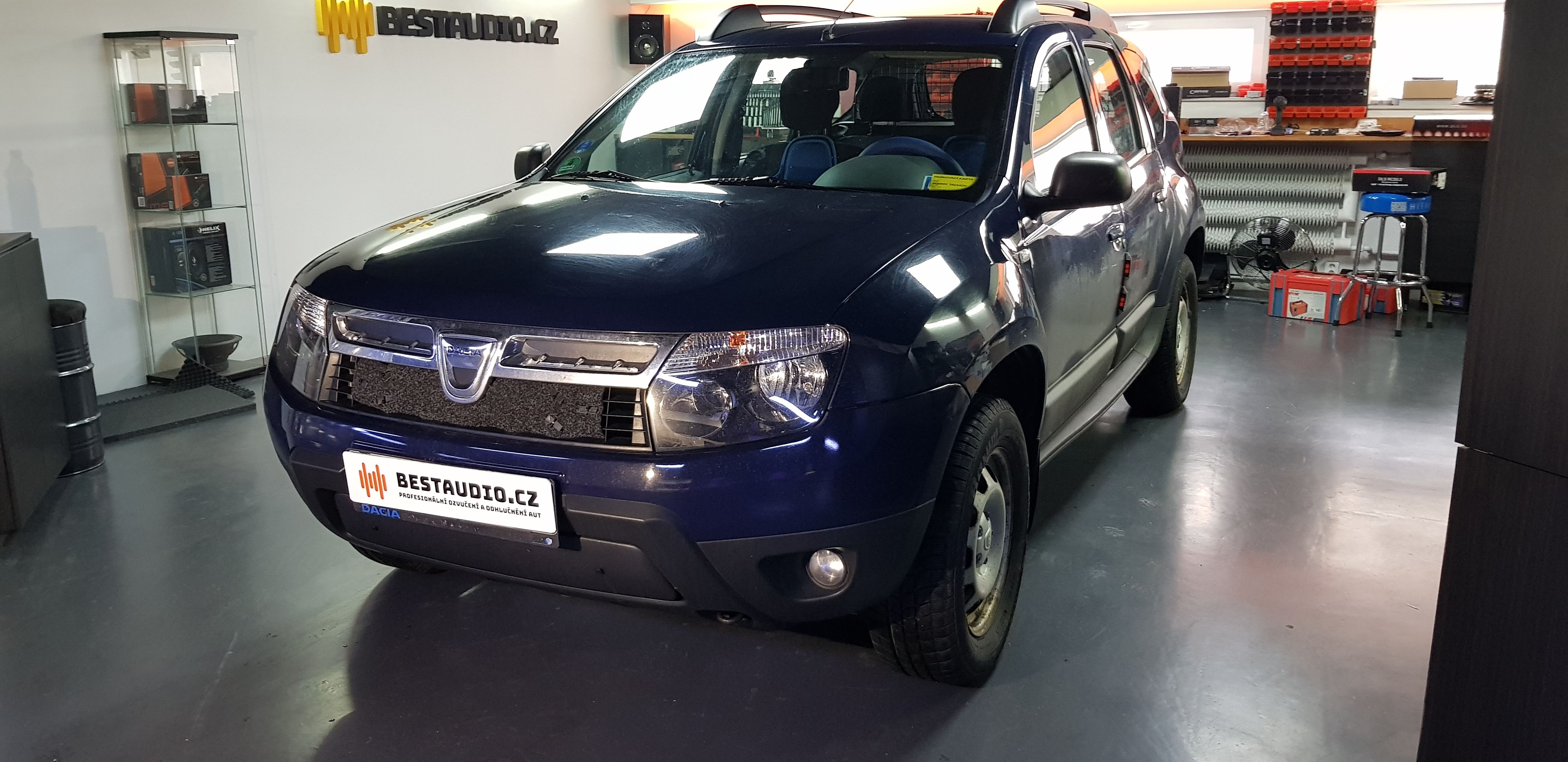 Dacia Duster – výměna reproduktorů