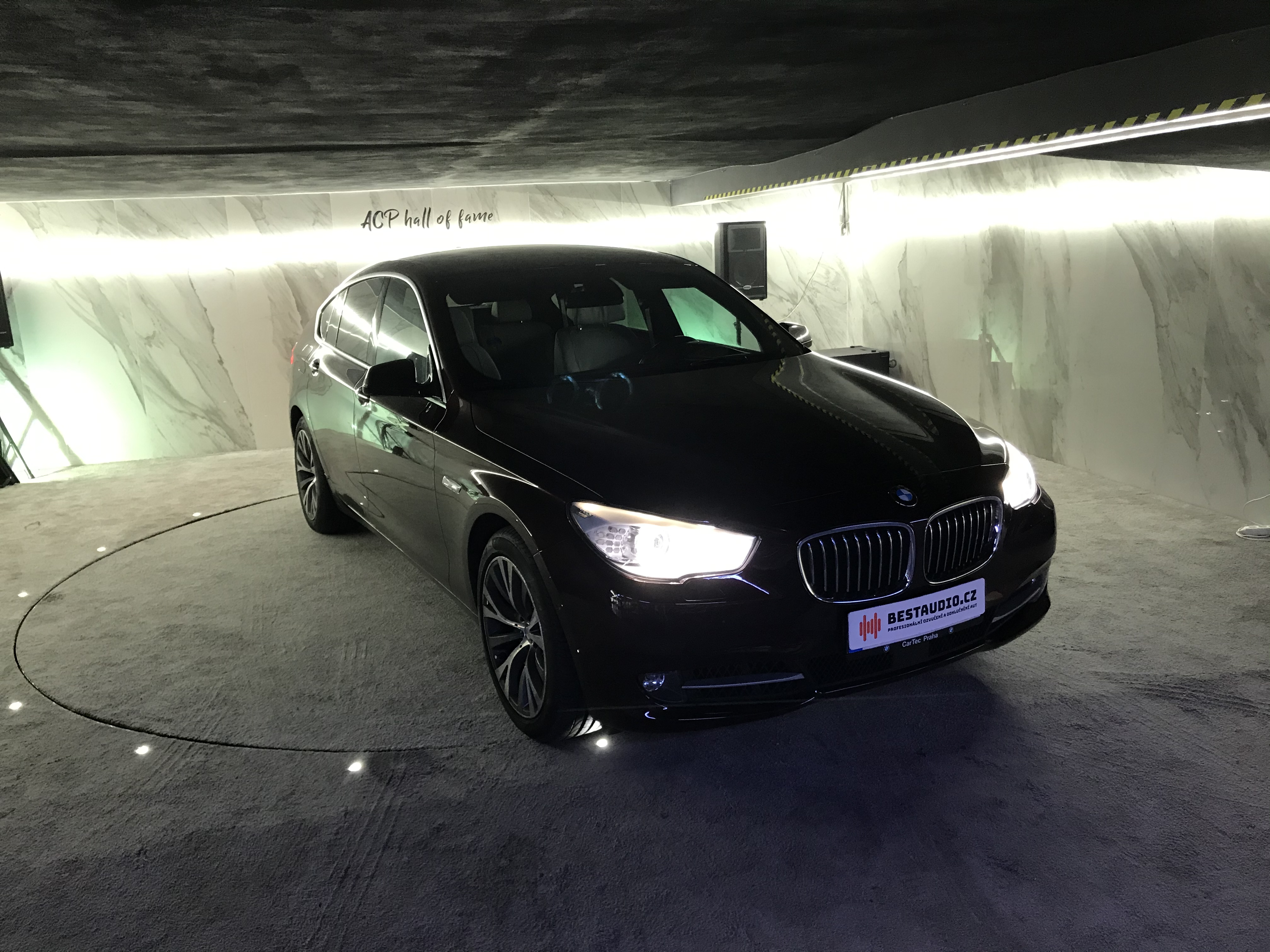 BMW 5 GT (F07) – Kompletní ozvučení