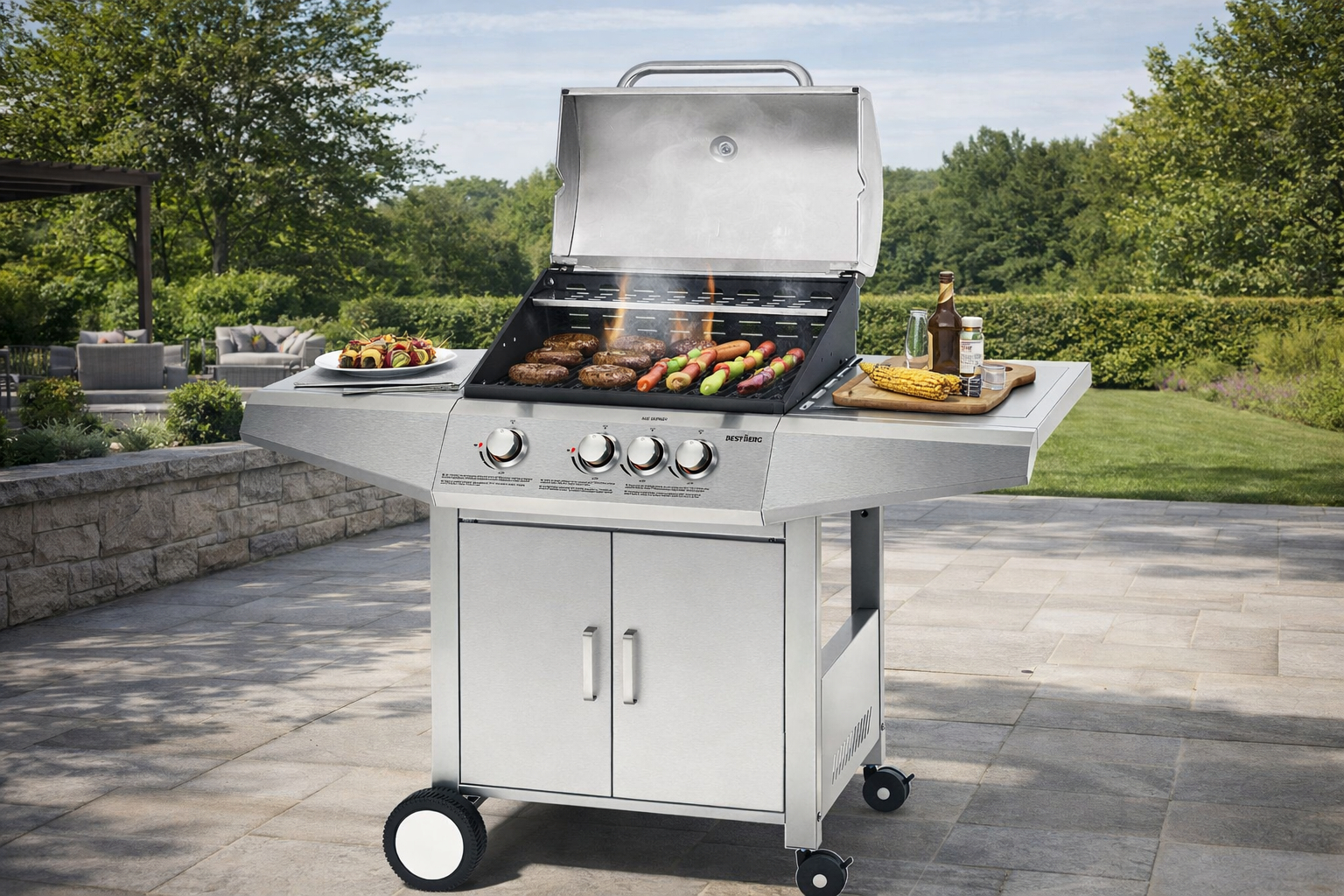 Plynový gril BestBerg BBBQ-23ST / 4 hořáky / 12,6 kW / stříbrná