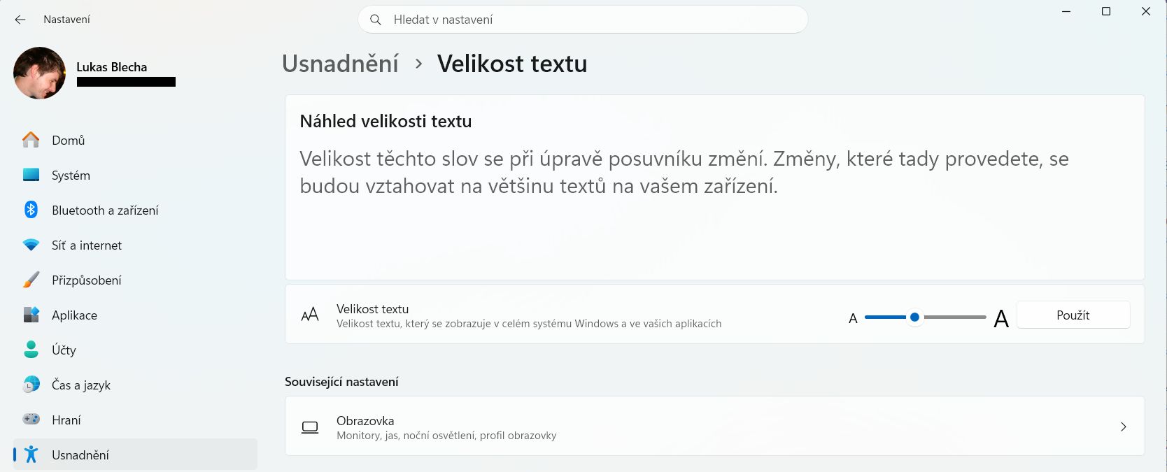 Posuvník velikosti textu ve Windows 11 nastavený na 150 procent s náhledem zvětšeného písma