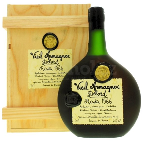Armagnac Delord 1966 0,7 l v dřevěném boxu
