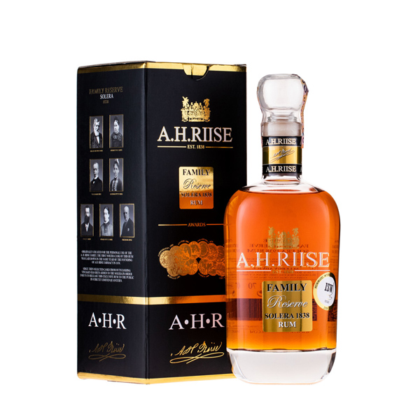 A.H.Riise Family Reserve 42% 0,7 l (karton)