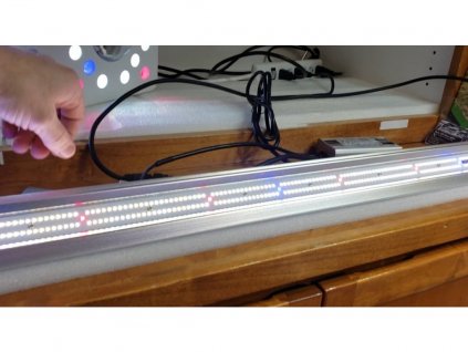 Slim 100 Dimmable LED Grow Light (120 Degree) 3500k