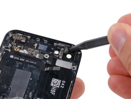 Servis iPhone 5 - Výměna tlačítka Power Button