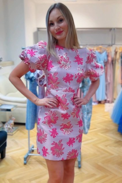 Růžové žakárové šaty Eleonora s mašlí na zádech