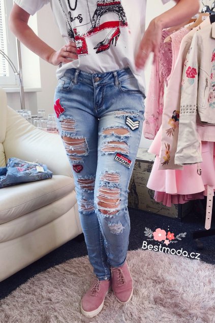 B1FB31CB 08C1 473E AD5E 6A85703C0849