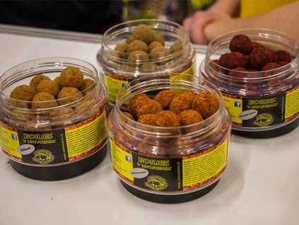 79212 vaclavik boilies v dvojobalu 20mm 180g pikanter