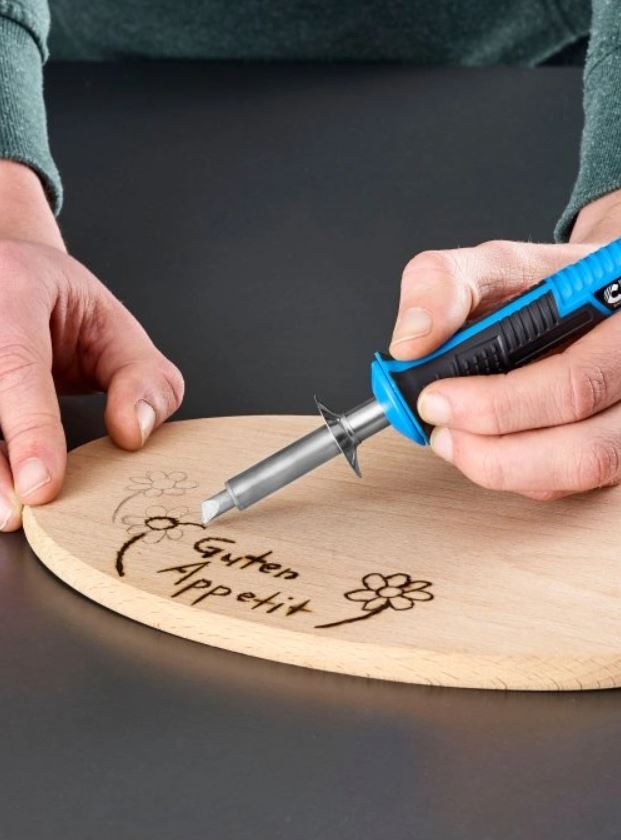 Gravírování do dřeva