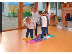 Smyslový koberec pro MŠ_barevný (10 ks) / Sensory path kindergarten set of 10