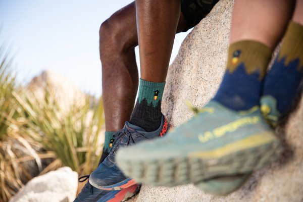 21FW_DarnTough_Hike_Jussi_JoshuaTree_57_full