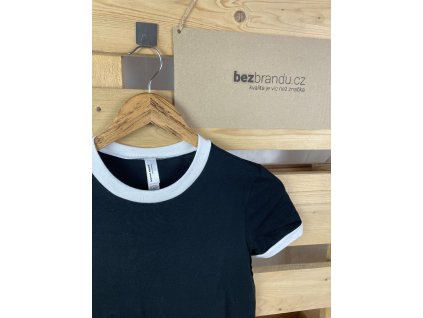 8B1959B5 946E 458F 93CB 9273504C60D4