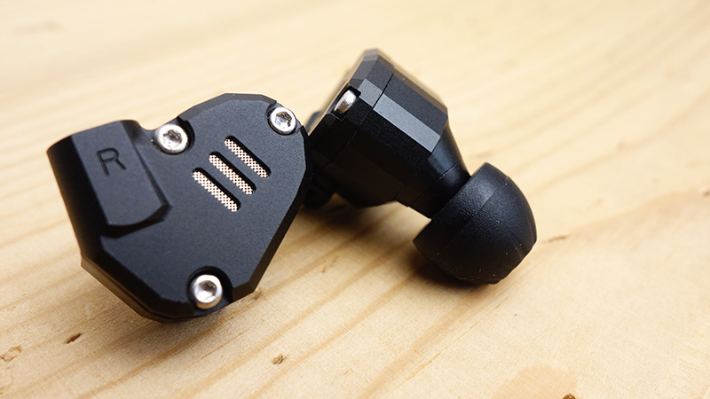 kovove-spunty-do-usi-kz-zs6-recenze-test