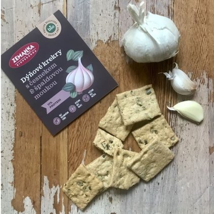 Dýňové krekry s česnekem a špaldovou moukou