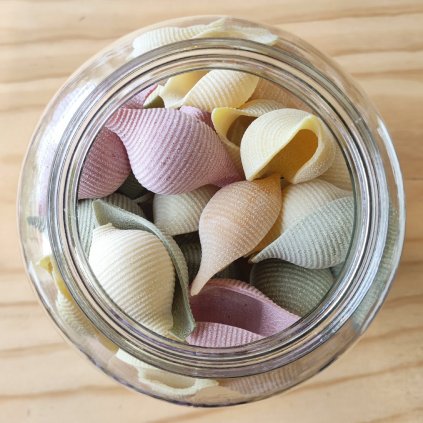 Semolinové barevné mušle