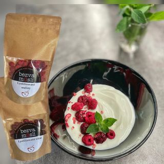 Lyofilizované ovoce🍒 👉 Křupavé a chutné ovoce sušené mrazem chutná nejlépe: - na jogurtu - ovesné a jiné kaši - na...