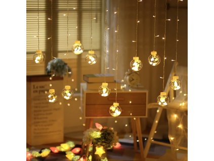 vanocni-led-girlanda-s-koulemi-10-kouli