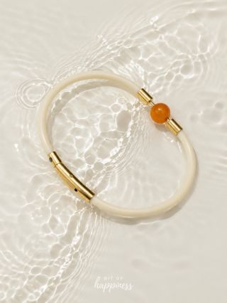✨ Karneol – kámen odvahy a vnitřní síly 🧡 Minimalistický náramek, který podtrhne tvůj styl a připomene ti sílu, odvahu a...