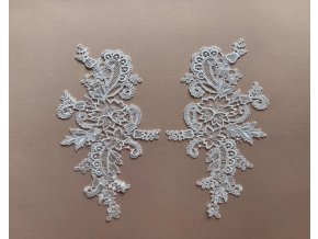 Krajková aplikace ivory