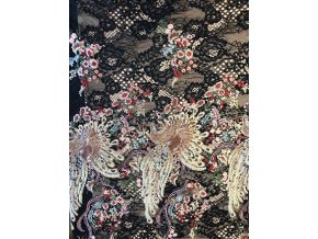 Krajka s výšivkou páva