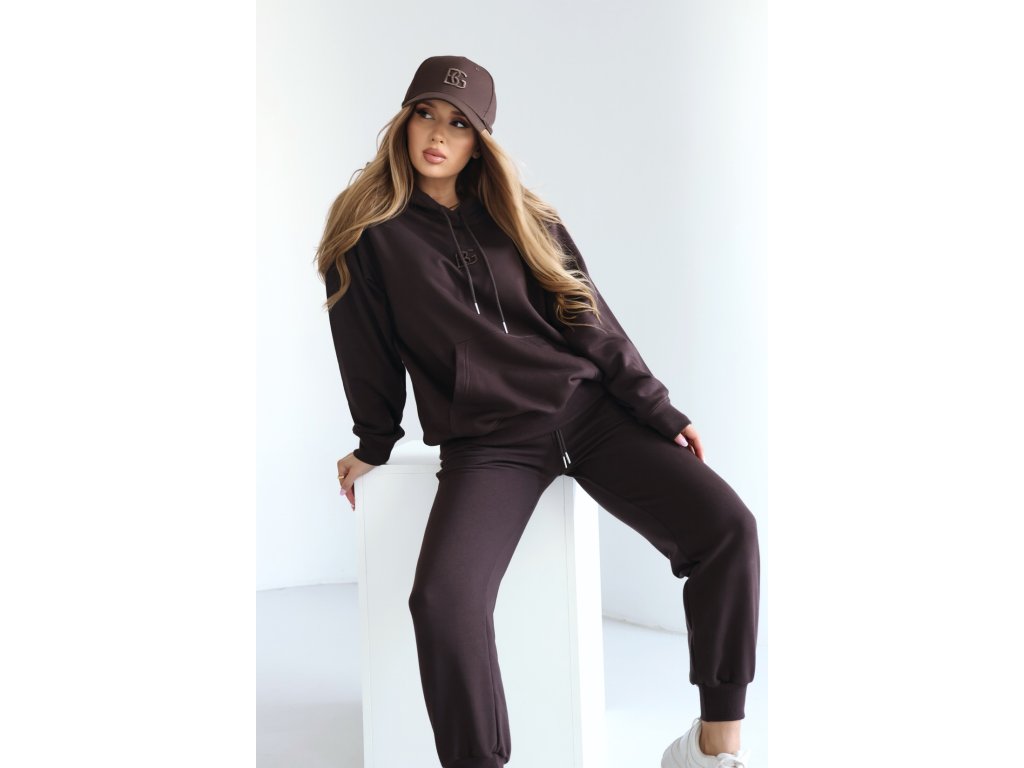 Prečo investovať do Brandenburg Couture? 5 dôvodov, prečo je lacná móda v skutočnosti drahšia