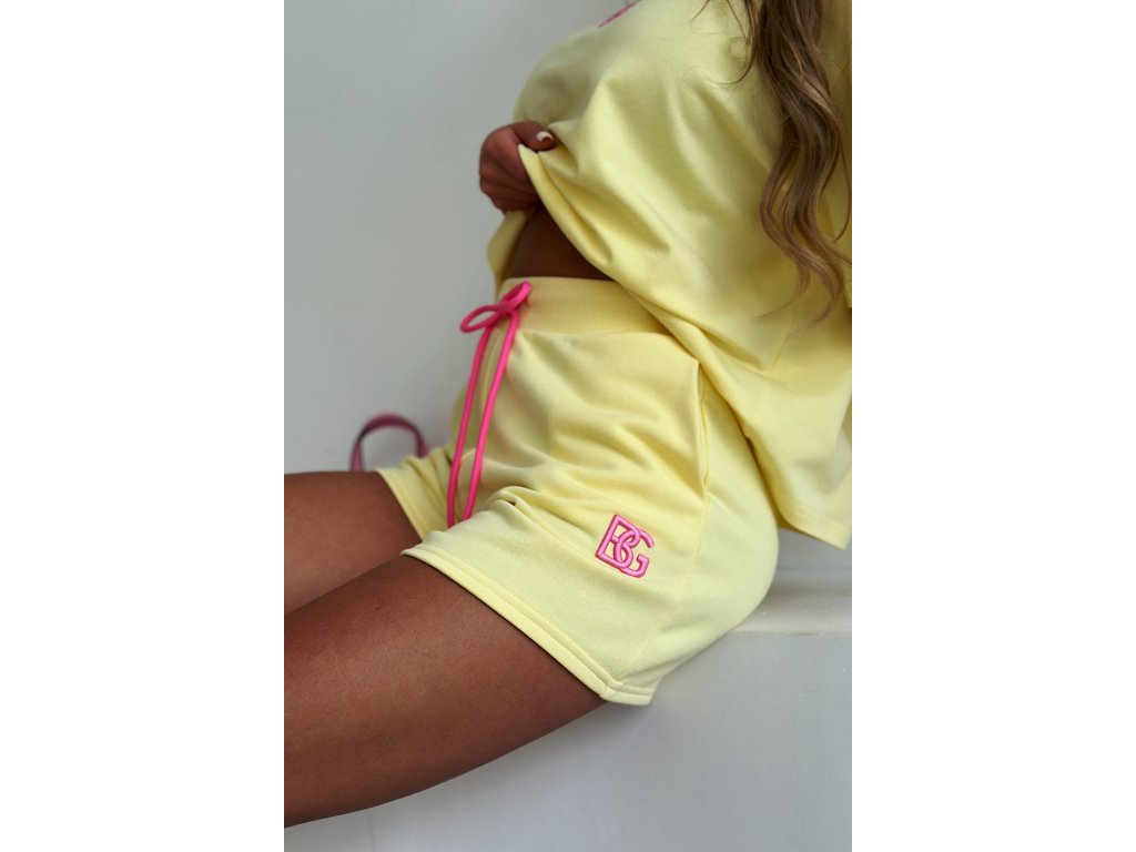 481-9_damske-sortky-bg-dare-banan_2