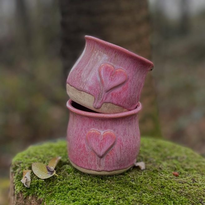 Teraz je ten čas sa zabaliť do teplej deky a popíjať si svoj obľúbený čajík zo svojho obľúbeného hrnčeka ☕️☺️✨ Máš už ten...