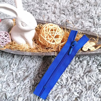 nedělitelný spirálový zip YKK, vel. 3 - 14 cm, modrý s úzkým jezdcem