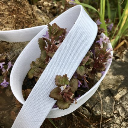 0,5 m tkaná guma do pasu bílá 2 cm