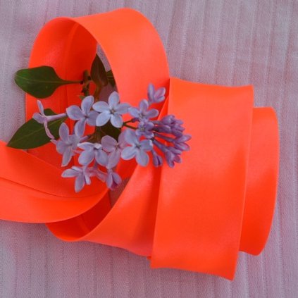 0,5 m šikmý proužek neon oranžový 30 mm (100% polyester)