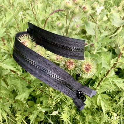 dělitelný kostěný zip YKK - 70 cm, černá, FLAT design
