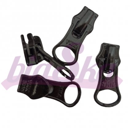 YKK jezdec cerny s aretaci velikost 5 spiralovy zip biaska 20240527 085857 0000