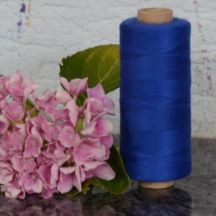 niť návin 1000 m tmavě modrá