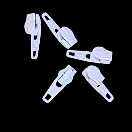 jezdec s aretaci na spiralovy zip velikost 3 bily biaska