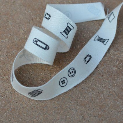 0,5 m stuha - šitíčko 14 mm