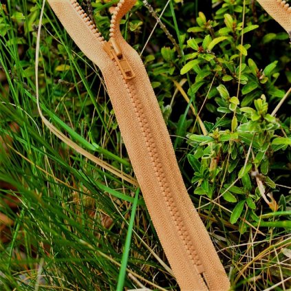 nedělitelný kostěný zip YKK - 40 cm, okrová