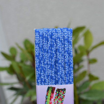 funcord 3 mm 3 metry - kvítky na modré