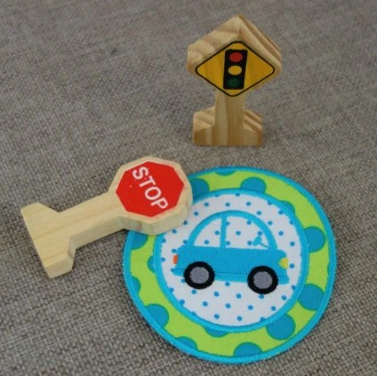 Nášivka Autíčko tyrkysové